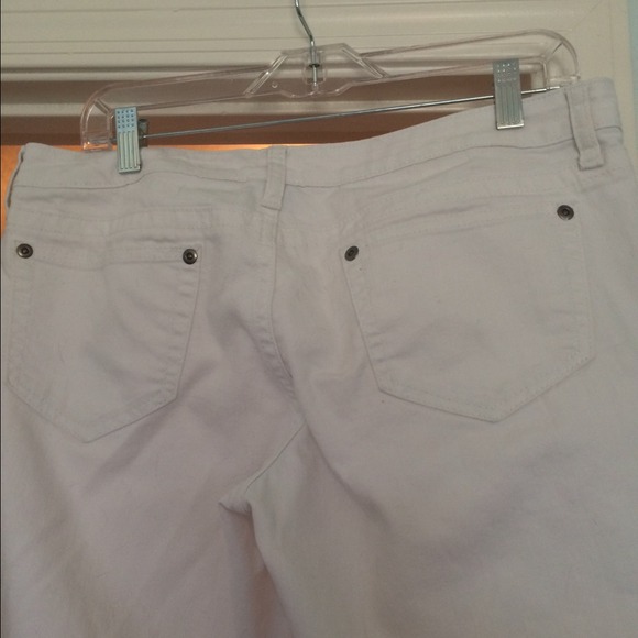 Jeans - Picture 2 of 4