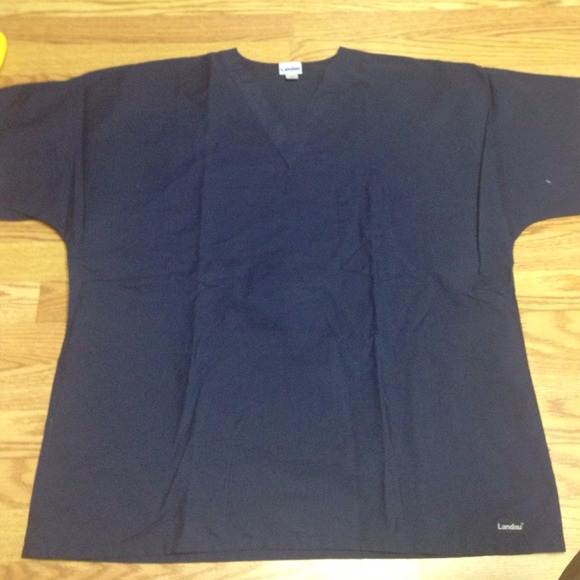 Scrub top