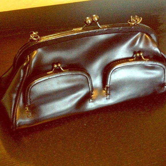 Isaac Mizrahi Black clutch