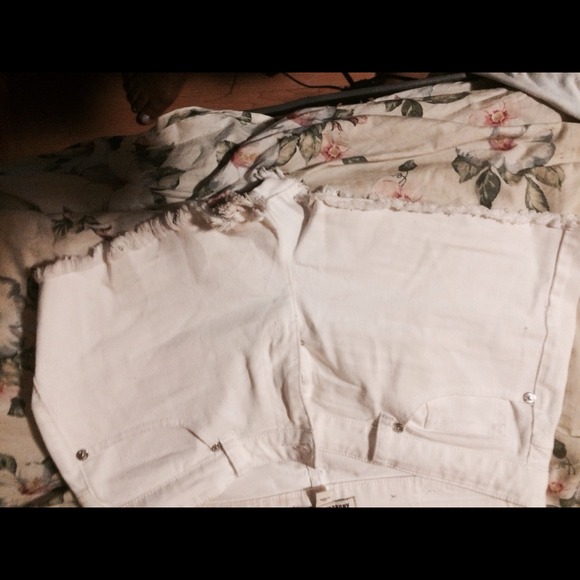 🚫🚫Trading🚫🚫White Shorts