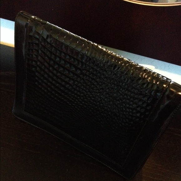 Patent vintage black clutch w/ optional strap