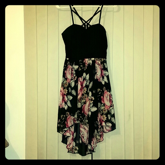 Charlotte Russe Dresses & Skirts - High-low dress