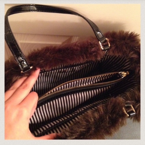 Kate Spade Orange Qute Handbag - Picture 3 of 4