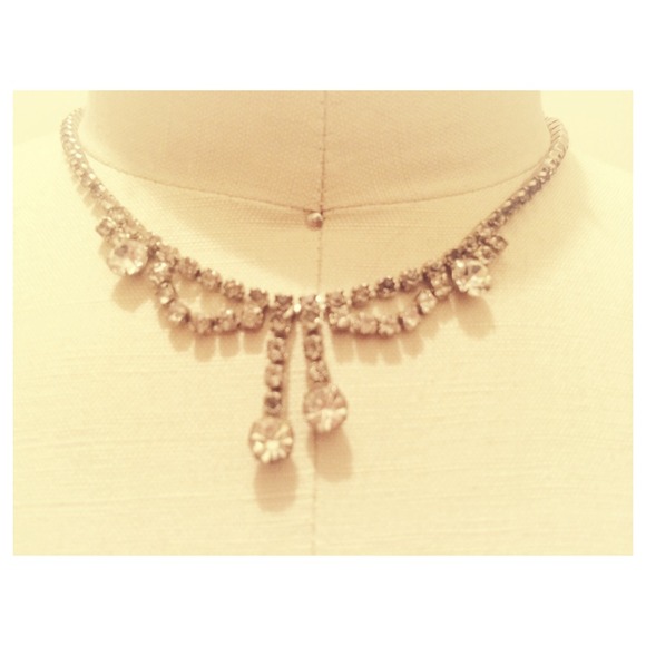 vintage Jewelry - VINTAGE Rhinestone Bow Choker!🎀✨