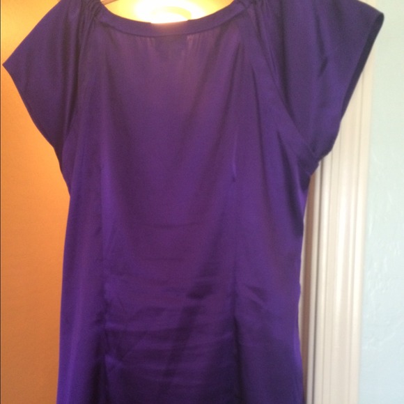 Top - Picture 2 of 2