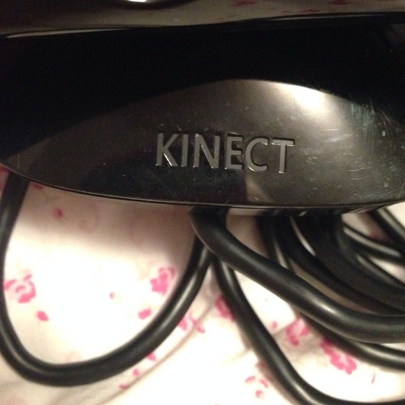 Xbox 360 Kinect - Picture 3 of 3