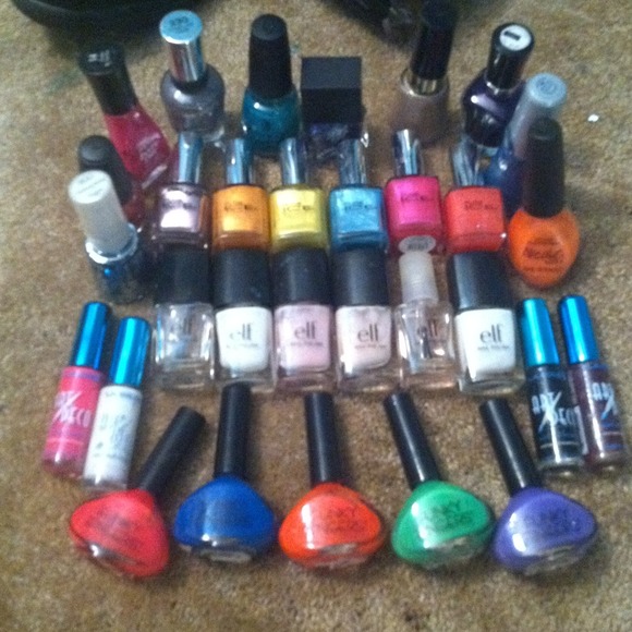 Nail polish bundle! 😍