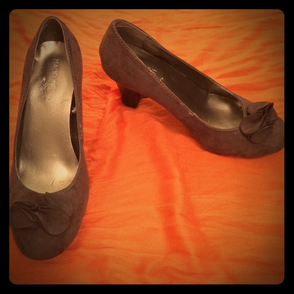 Shoes size 6