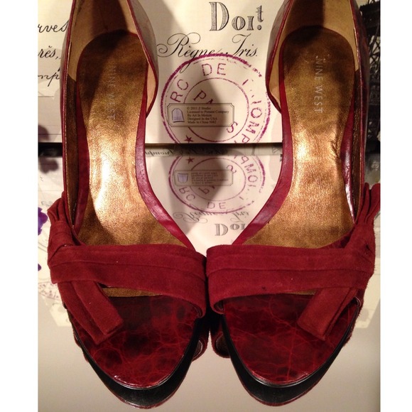 Nine West Wine Open Toe Heels - Picture 3 of 4