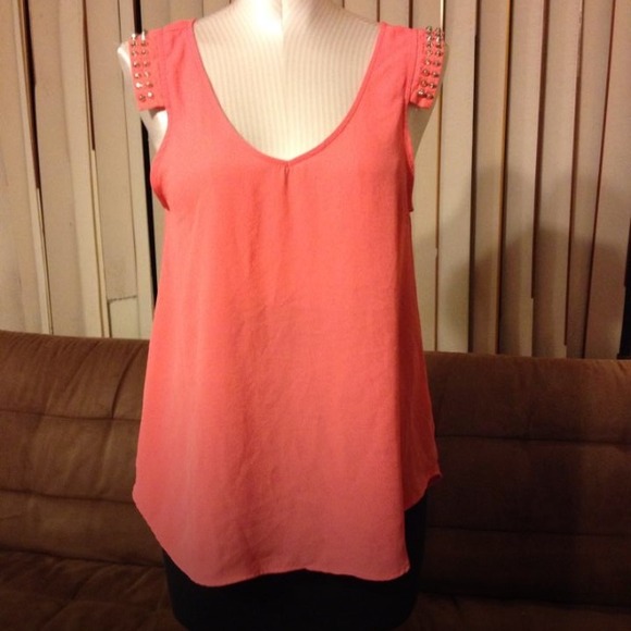 Studded coral top with cut out back - Picture 2 of 4