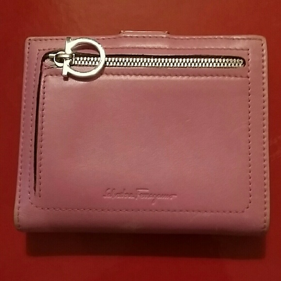 Authentic Salvatore Ferragamo Wallet 💯