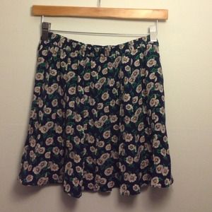 🌸SOLD🌸 LF Pleated Floral Skirt