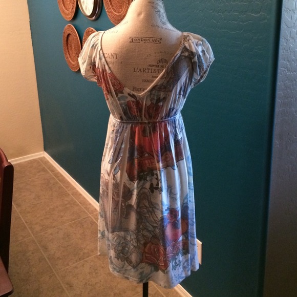 Top - Picture 2 of 2