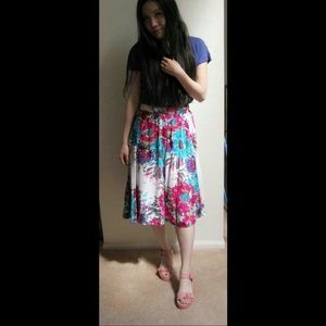 Old Navy White Skirt with Floral Print