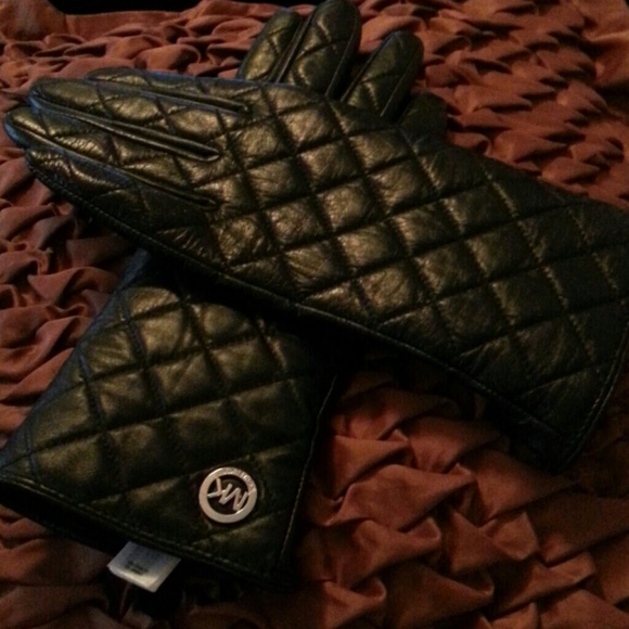 Michael Kors gloves