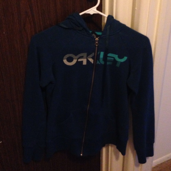 Oakley hoodie