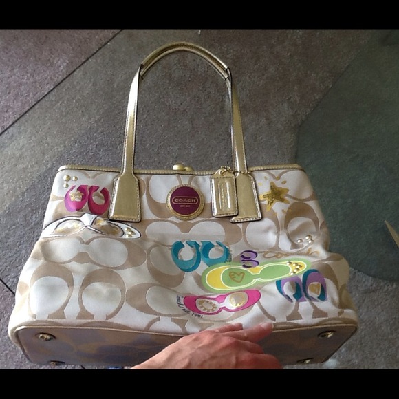 Coach Handbags - COACH POPPY BAG ⚡️FLASH SALE⚡️