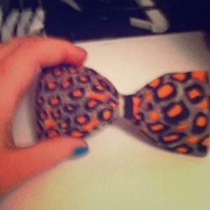 Leopard print hair bow