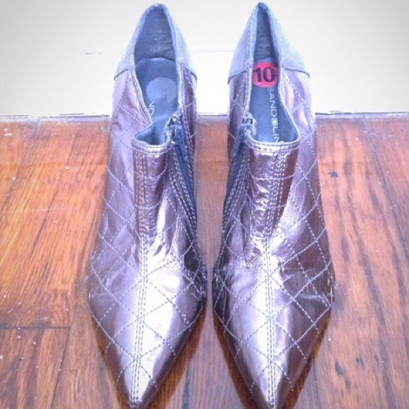 Bandolino Shoes - 👠Fashion blogger metallic silver heel booties