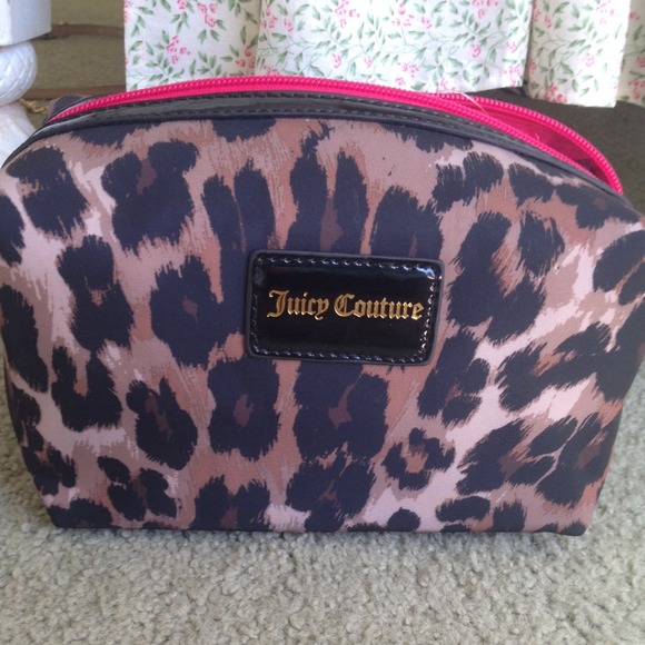 Juicy Couture make up bag cheetah