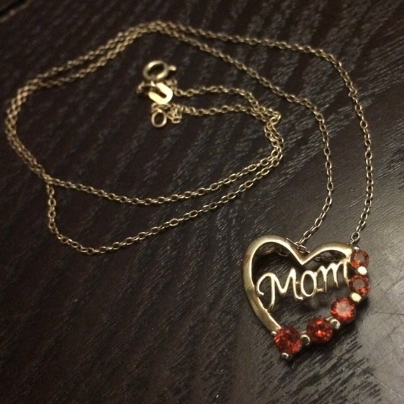 Mom heart necklace