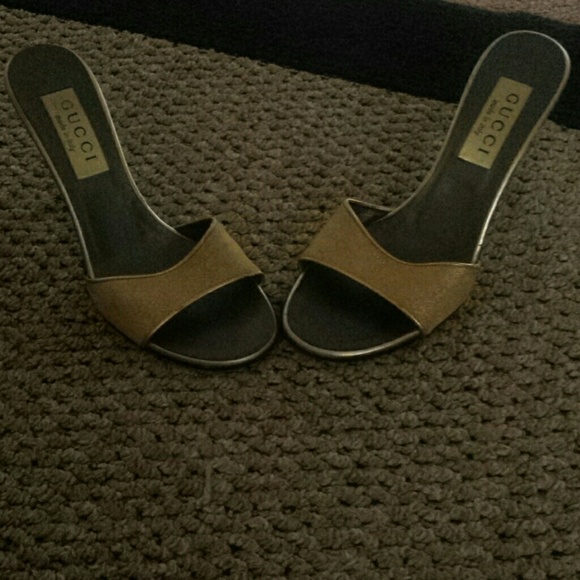 Super Reduction Authentic pre loved Gucci Sandels