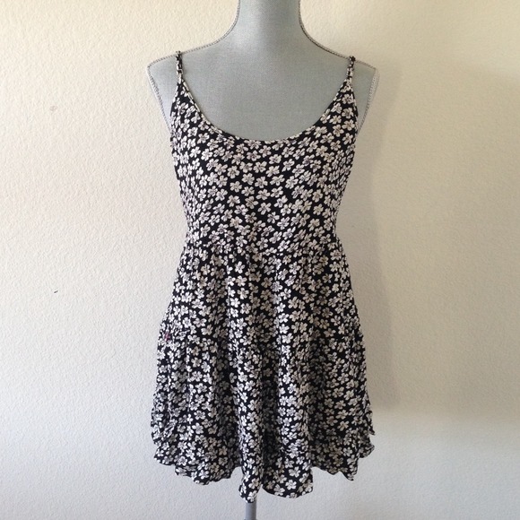 Brandy Melville Dresses & Skirts - Brandy Melville Jada Dress