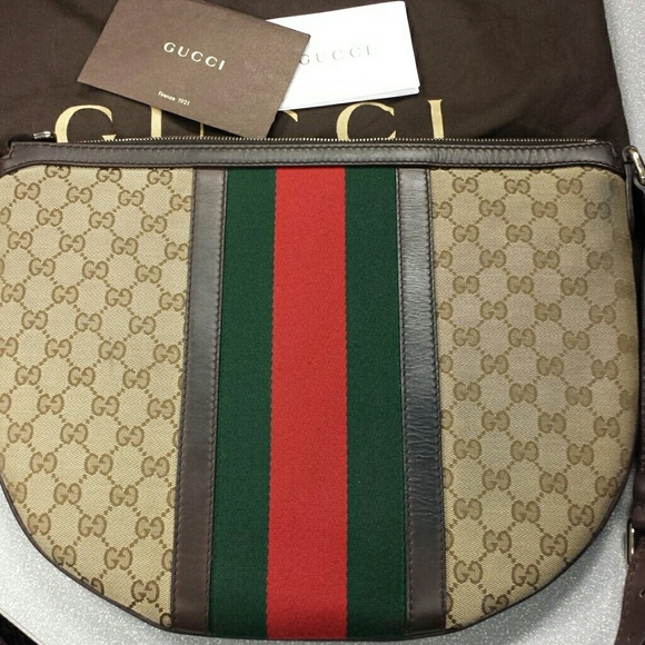 SOLD!!!! Authentic Gucci messenger bag - Picture 4 of 4