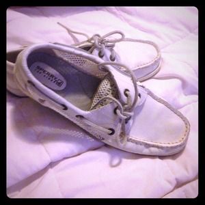 Sperry white