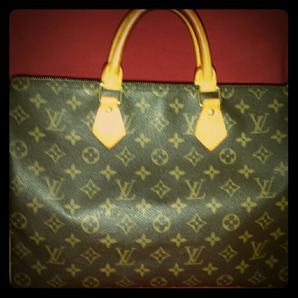 Louis Vuitton Monogram Speedy 35