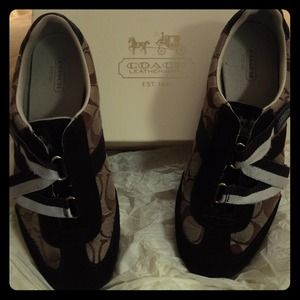 Original coach shoes!!