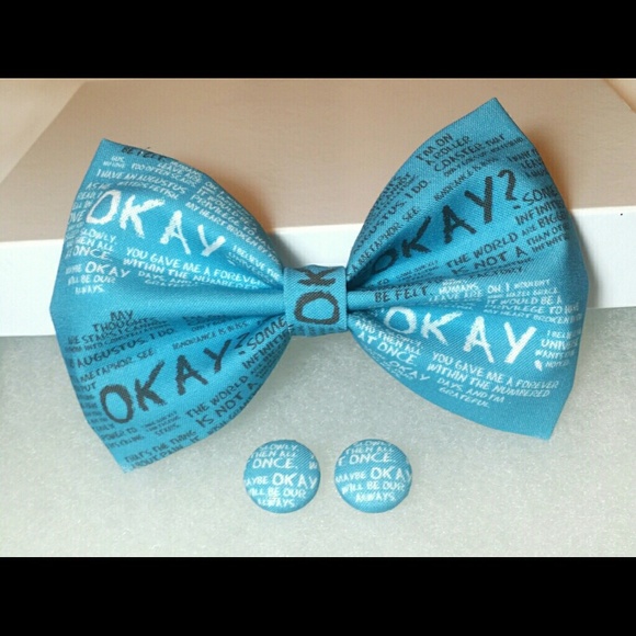 The Fault in Our Stars Hair Bow w/ Earrings - Picture 2 of 2