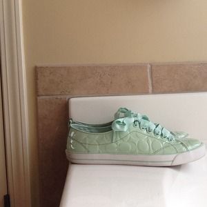 ‼️️Flash sale‼️Signature mint green coach sneakers