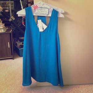 Misty Cut-Out Back Sleeveless Top