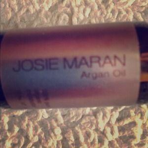 Josie  Maran  argan oil