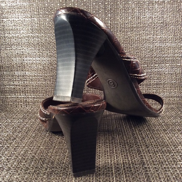 Massini Brown Crocodile Heels - Picture 3 of 4