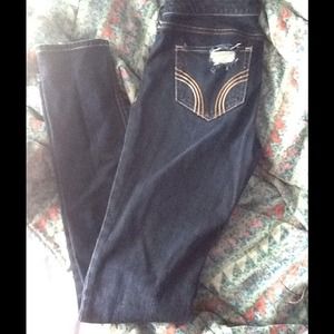 Hollister skinny jeans size 3 regular.