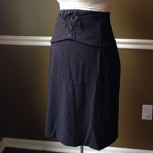 High waisted pencil skirt w/corset detail & boning