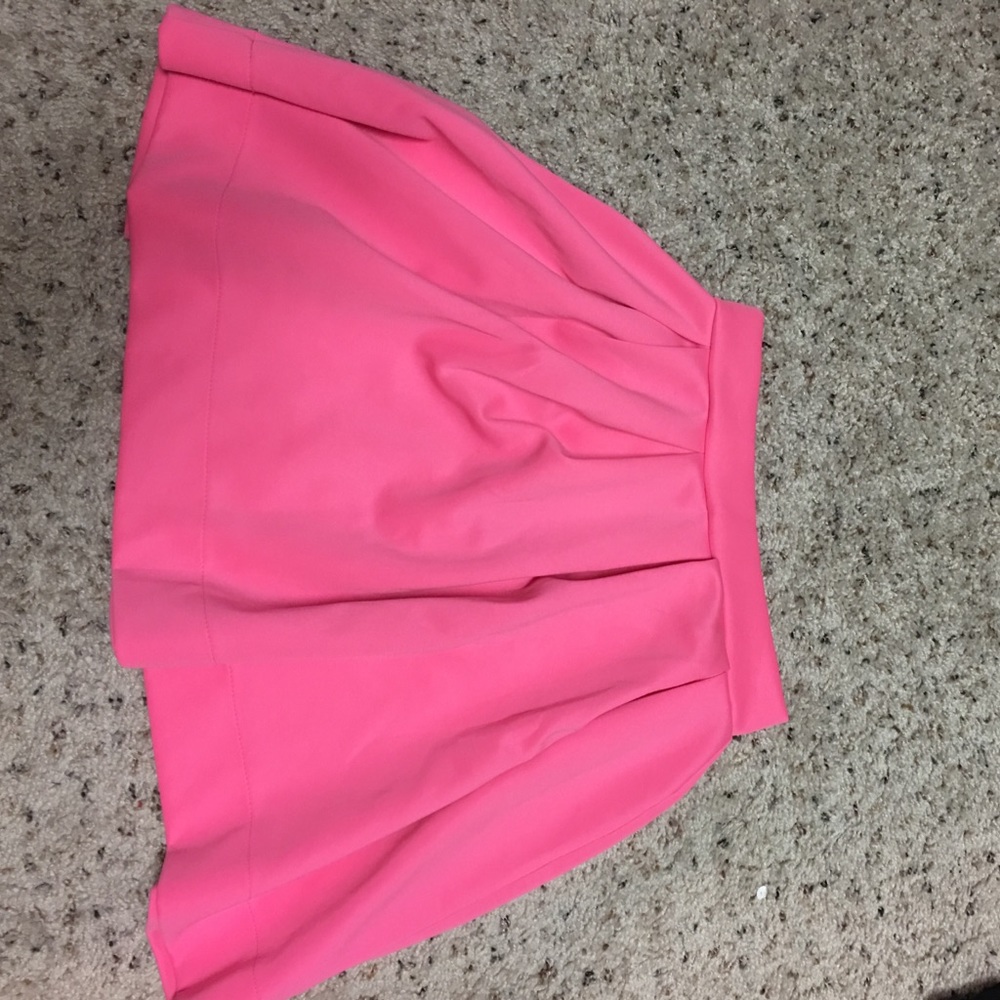 Neon pink skater skirt - Picture 2 of 4