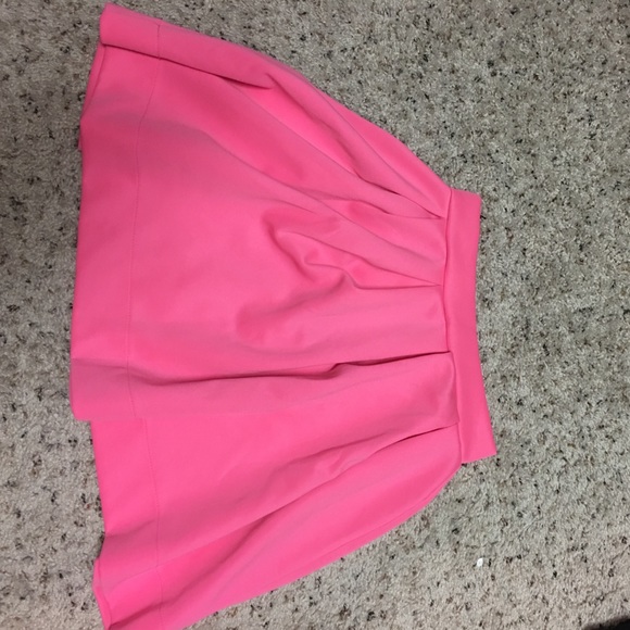Neon pink skater skirt - Picture 2 of 4