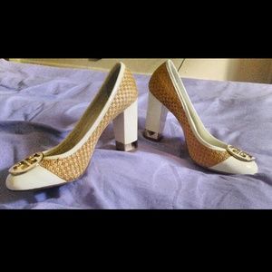 Worn once Tory spring pumps
