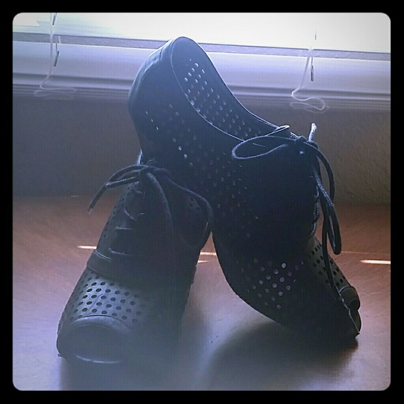 Black heals