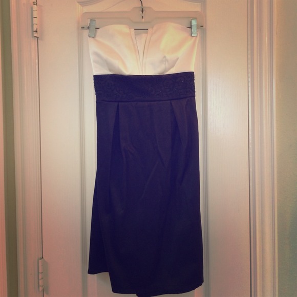 Gorgeous dress for any event!