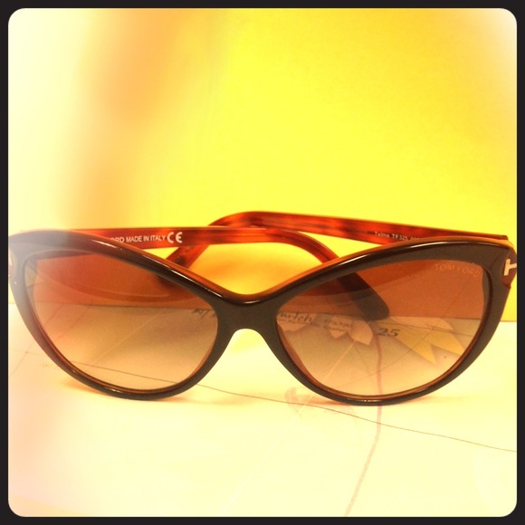 BLACK FRIDAY S7👉😎Authentic Tom Ford sunglasses😎