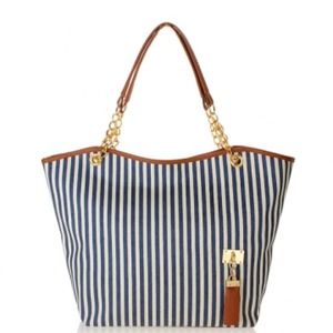 Nice never worn handbag