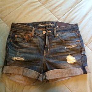 🌟American Eagle Boy Midi shorts🌟