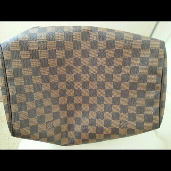 SOLD Louis Vuitton Handbag - Picture 2 of 4