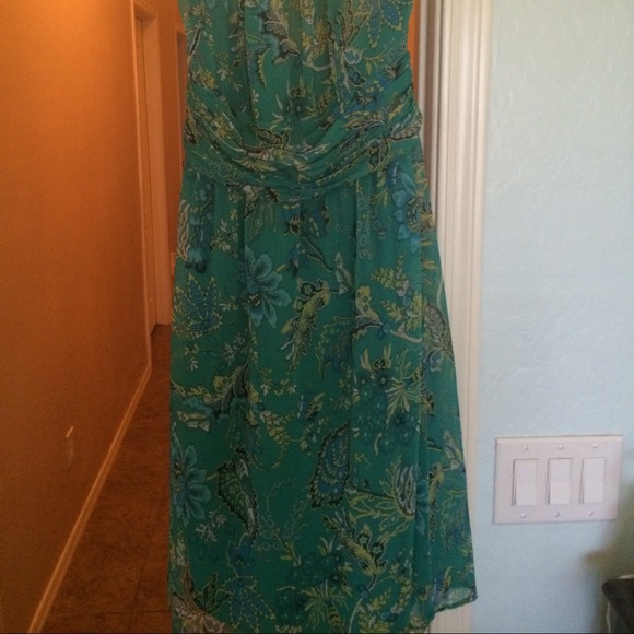 Dress - Picture 2 of 4