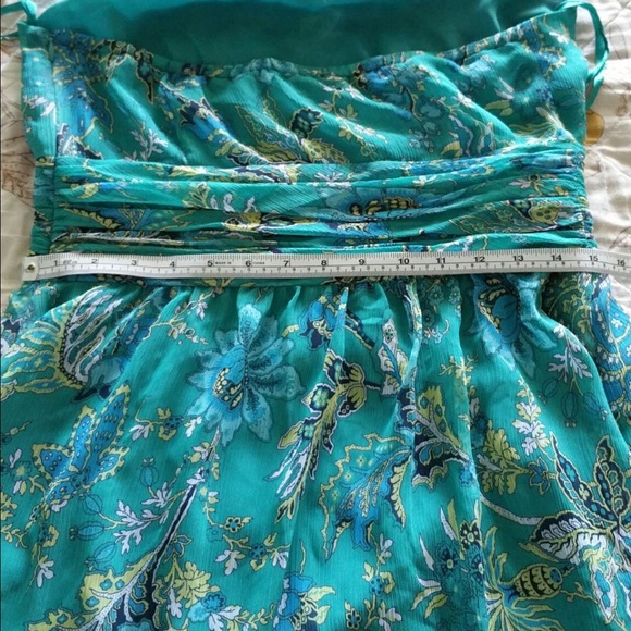 Dress - Picture 4 of 4