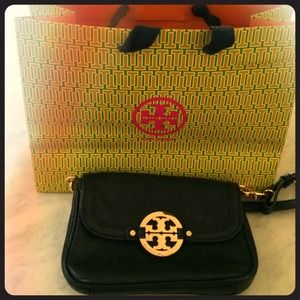 Tory burch amanda crossbody bag